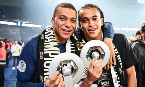 Kylian Mbappe, Ethan Mbappe, PSG