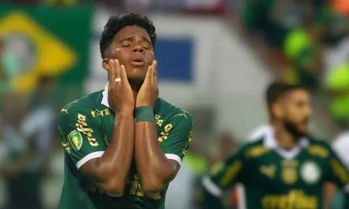Endrick playing for Palmeiras vs Corinthians, 2023/24