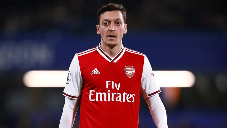 Mesut Özil verruilde Real Madrid in 2013 voor Arsenal.